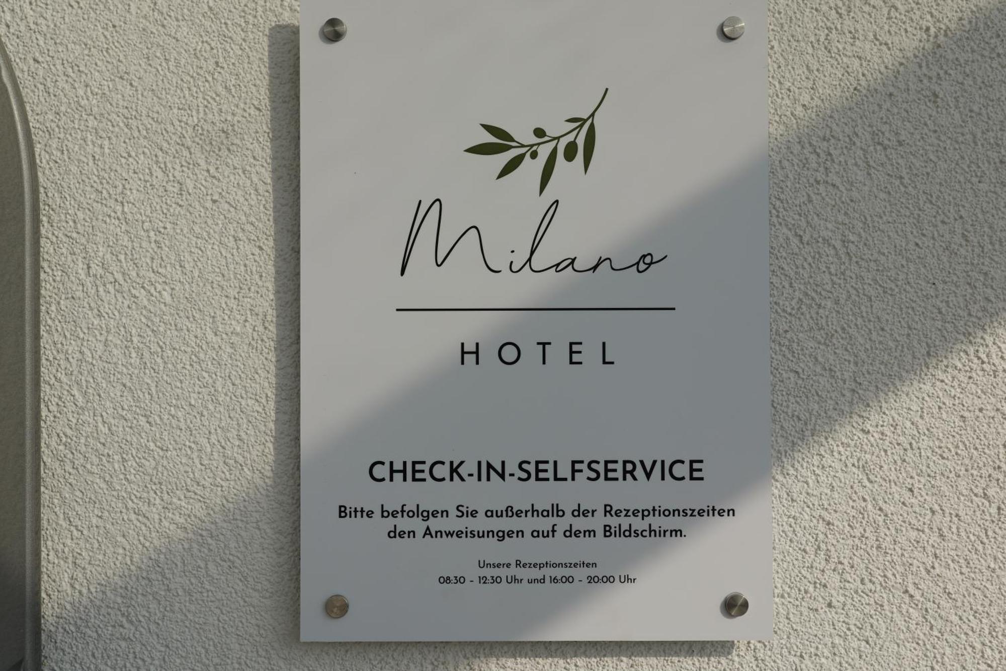Hotel Milano Хилдесхайм Екстериор снимка